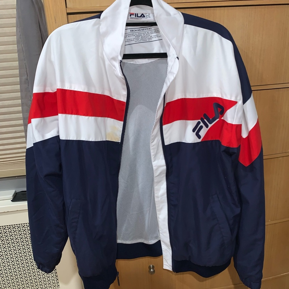 Fila wind breaker